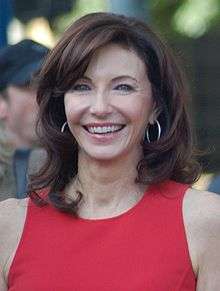 Photo of Mary Steenbergen receiving a star on the Hollywood Walk of Fame on December 16, 2009.