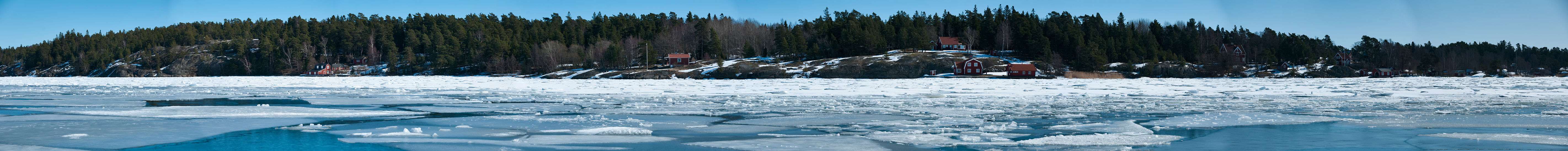 A high resolution panoramic view from Nynäshamn harbour, 2011 Spring.