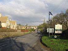 A433 as it enters Tetbury through its southwest entrance.